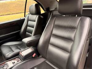Bild 13/32 von Mercedes-Benz E 220 (1996)