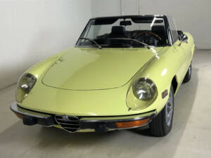 Bild 5/26 von Alfa Romeo 2000 Spider Veloce (1973)