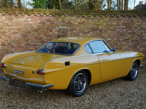 Image 2/50 of Volvo 1800 E (1970)