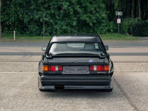 Imagen 15/51 de Mercedes-Benz 190 E 2.5-16 Evolution II (1991)