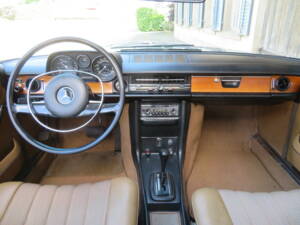 Image 10/19 of Mercedes-Benz 280 CE (1973)