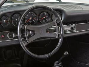 Immagine 12/19 di Porsche 911 Carrera RS 2.7 (Touring) (1973)