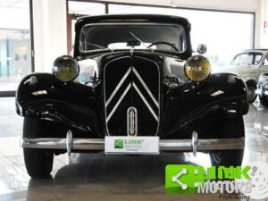 Image 2/10 de Citroën Traction Avant 11 B (1954)