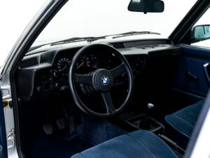 Imagen 27/48 de BMW 320&#x2F;6 (1982)