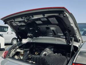 Image 27/39 of Porsche 911 Carrera 4S (2002)