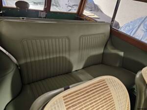 Immagine 34/83 di Morris Minor 1000 Traveller (1969)