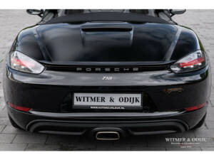 Image 24/30 of Porsche 718 Boxster (2016)