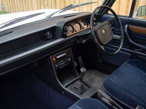 Image 6/8 of BMW 2002 tii (1975)