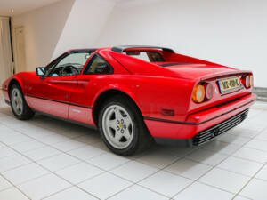 Image 3/20 de Ferrari 328 GTS (1987)