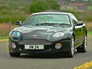 Image 1/50 de Aston Martin DB 7 Vantage (2000)