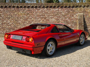 Afbeelding 40/50 van Ferrari 328 GTS (1989)