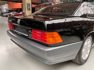 Image 4/53 de Mercedes-Benz 500 SL (1992)