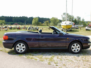 Image 2/43 of Audi Cabriolet 2.6 (2000)