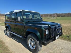 Imagen 2/47 de Land Rover Defender 110 Td5 (2000)