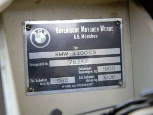 Image 16/18 of BMW 3200 CS (1964)
