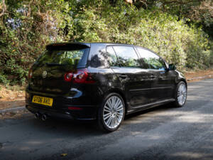 Image 5/18 de Volkswagen Golf V 3.2 R32 (2006)