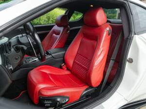 Bild 27/50 von Maserati GranTurismo 4.2 (2008)