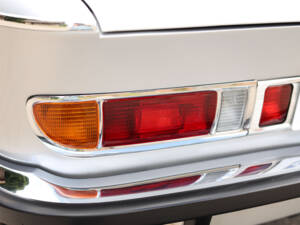 Image 60/95 of BMW 3.0 CSi (1975)