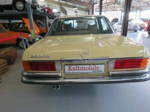 Bild 4/18 von Mercedes-Benz 280 SE (1978)