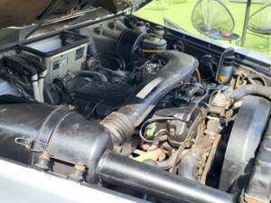 Image 51/55 of Mercedes-Benz 200 GE (SWB) (1990)