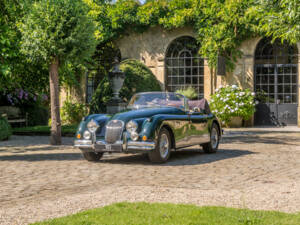 Image 14/37 of Jaguar XK 150 3.8 S OTS (1959)