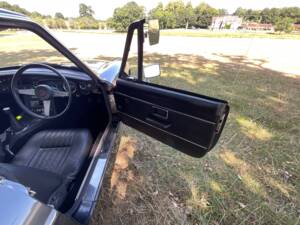 Imagen 20/45 de MG MGB GT (1974)