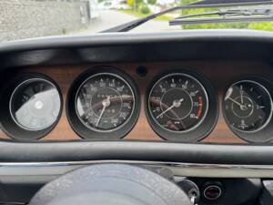 Image 31/73 of BMW 2,5 CS (1975)