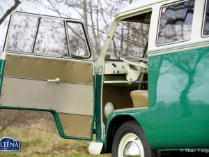 Image 23/60 of Volkswagen T1 camper (1964)
