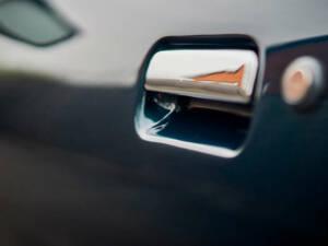 Image 33/50 of Aston Martin Virage Volante (1993)