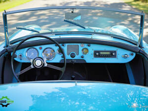 Image 9/46 of MG MGA 1500 (1957)