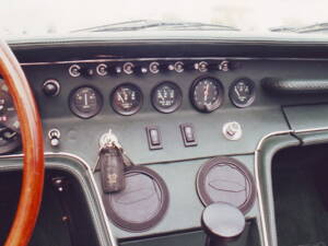 Image 3/5 of Maserati Ghibli Spyder (1969)