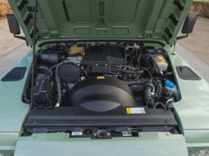Bild 17/37 von Land Rover Defender (2016)