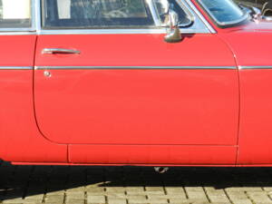 Image 10/75 of MG MGB GT (1969)