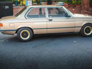 Imagen 13/20 de BMW 320 (1982)
