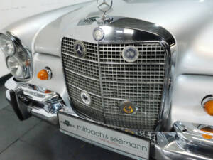 Image 5/33 of Mercedes-Benz 280 SE (1968)