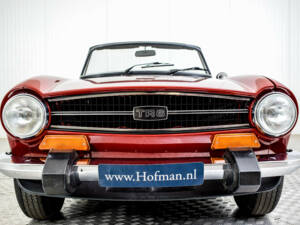 Image 31/50 de Triumph TR 6 (1974)