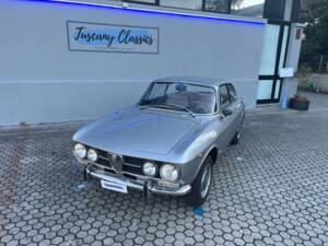 Image 9/18 of Alfa Romeo 1750 GT Veloce (1971)