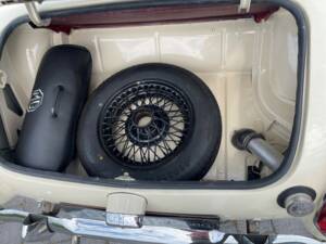 Image 6/12 of MG Midget (1967)
