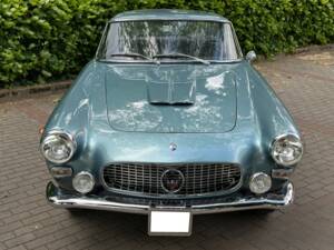 Image 2/33 of Maserati 3500 GTI Touring (1961)