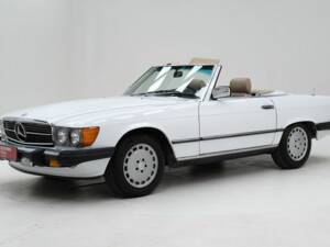 Image 1/15 of Mercedes-Benz 560 SL (1988)