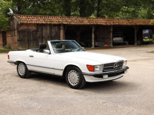 Bild 2/73 von Mercedes-Benz 560 SL (1986)