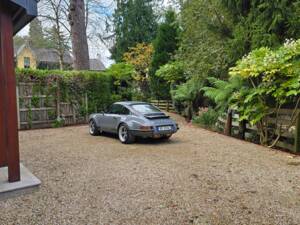 Image 40/100 of Porsche 911 Carrera 2 (1989)