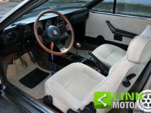 Bild 9/10 von Alfa Romeo GTV 2.0 (1981)