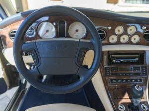 Bild 40/50 von Bentley Arnage T 24 Mulliner (1999)