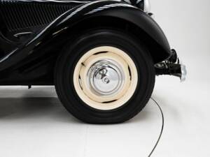 Imagen 10/15 de Citroën Traction Avant 15&#x2F;6 (1953)