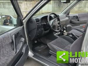 Immagine 4/10 di Opel Frontera 2.2. DTI 16V (2000)