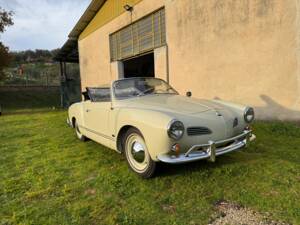 Image 2/27 of Volkswagen Karmann Ghia 1200 (1962)