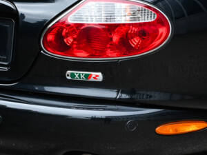 Image 20/51 of Jaguar XKR (2003)