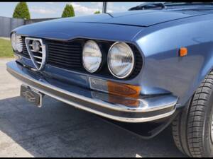 Bild 13/50 von Alfa Romeo Alfetta GT 1.8 (1975)