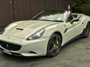 Bild 5/50 von Ferrari California (2010)